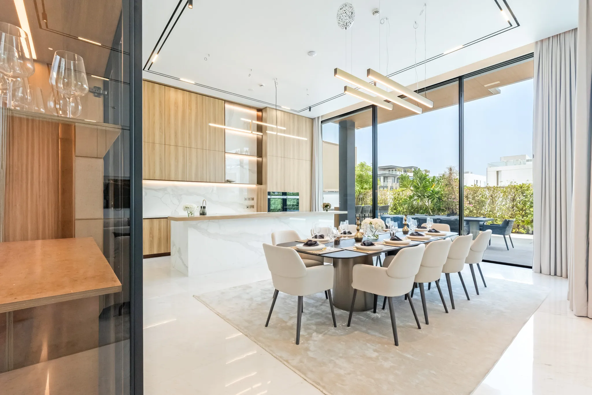 Sea & Skyline Views | 5 Bed | La Mer South | Turn-Key