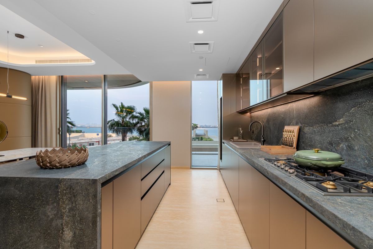 Panoramic Palm Views | Exceptional 3 Bed Residence | Serenia Living